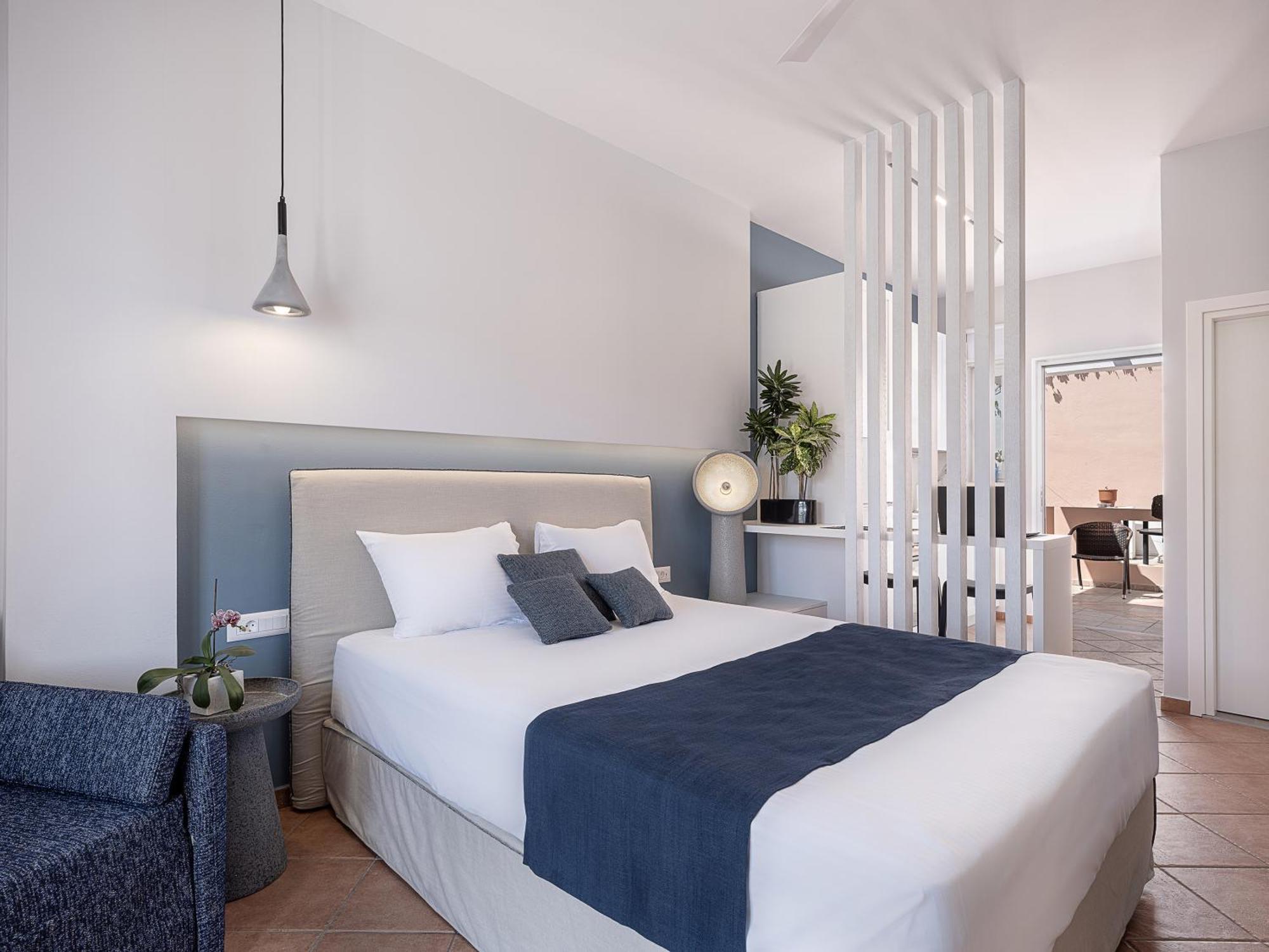 Elena Seafront Luxury Apartments อัลมีรีดา ภายนอก รูปภาพ