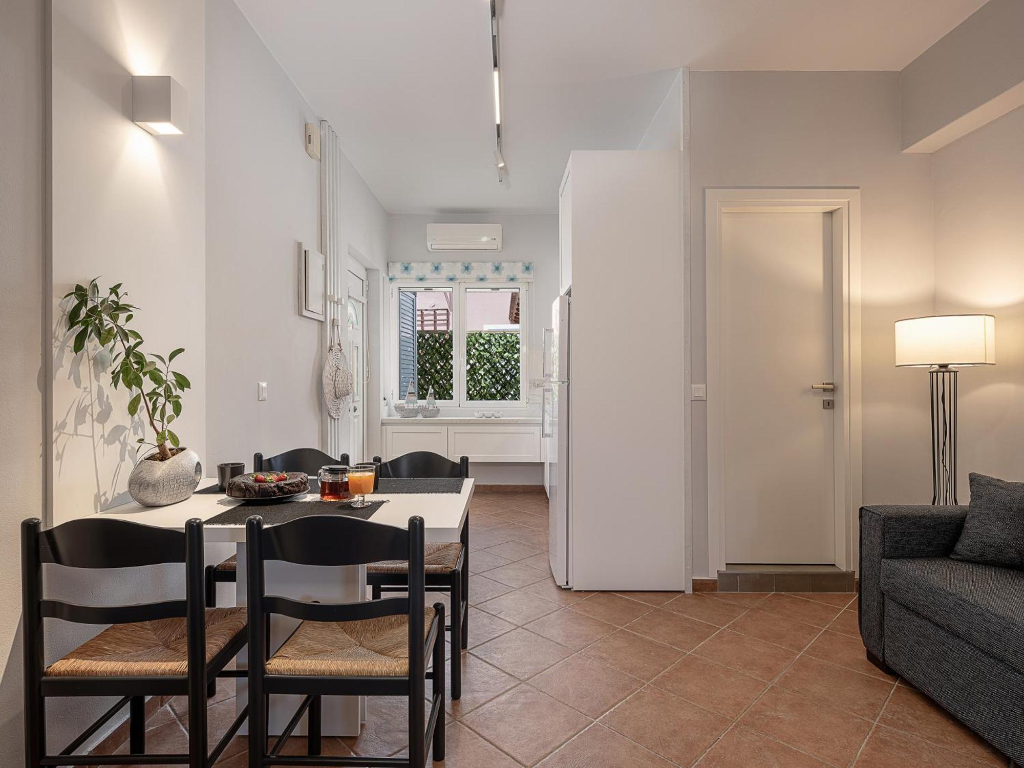 Elena Seafront Luxury Apartments อัลมีรีดา ภายนอก รูปภาพ